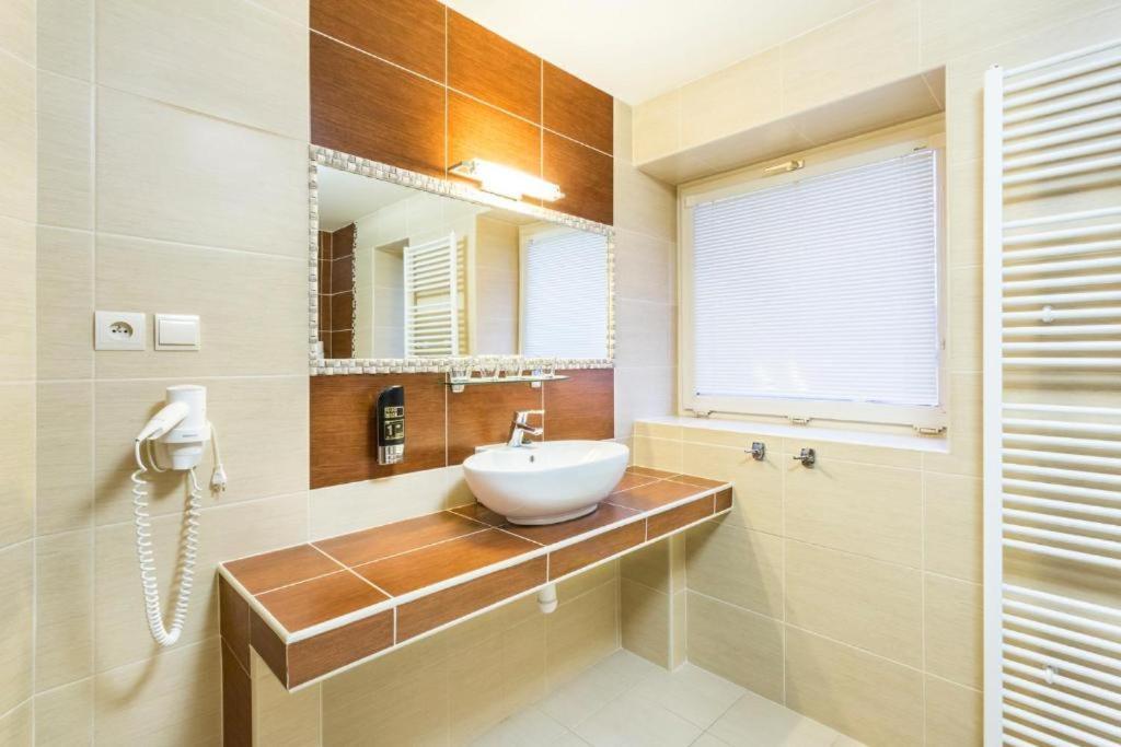 Štrba Hotel Sipox מראה חיצוני תמונה